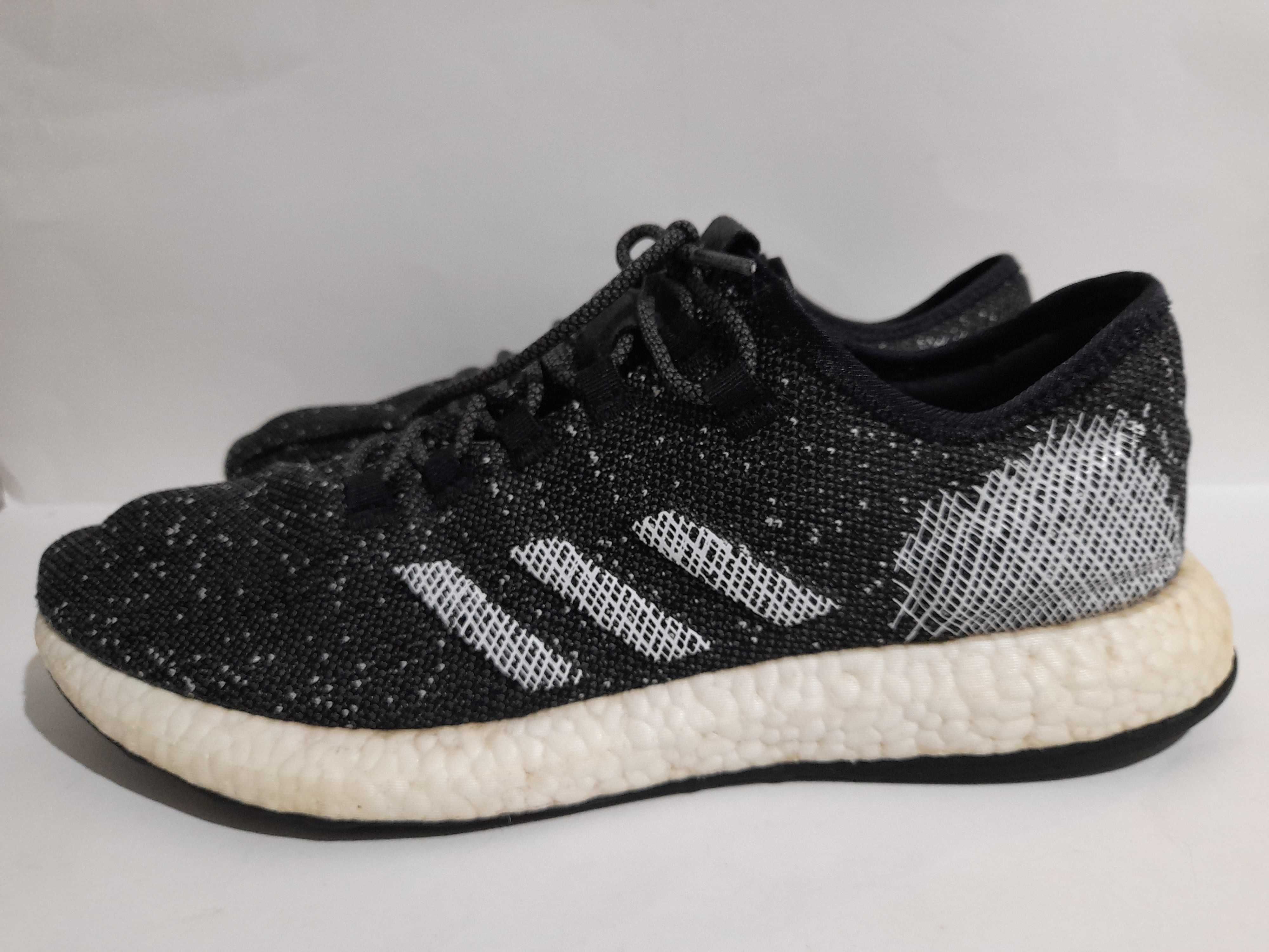 ADIDAS PureBoost Oreo - marimea 47 1/3