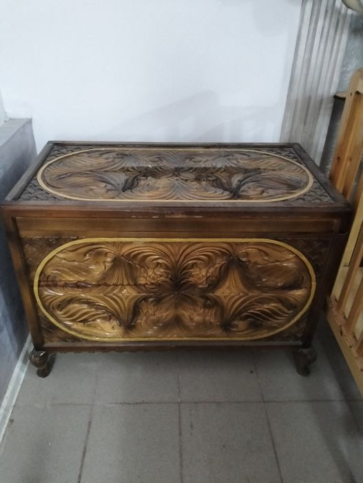 Сандык деревянный