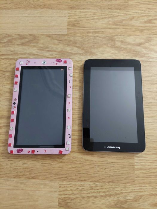 Doua tablete si doua telefoane pentru piese
Lenovo Kiros E-Boda  Acer