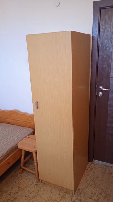 Легла с матраци,гардероби и нощни шкафчета