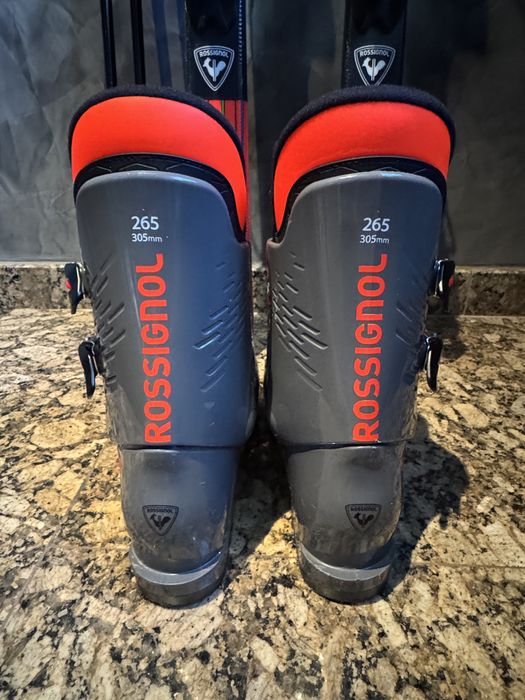 Детски ски, ски обувки и щеки Rossignol HERO