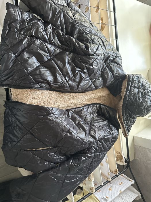 Продам куртки и жилетку новую