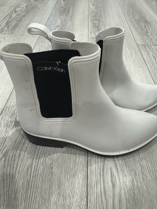 Calvin Klein гумени боти