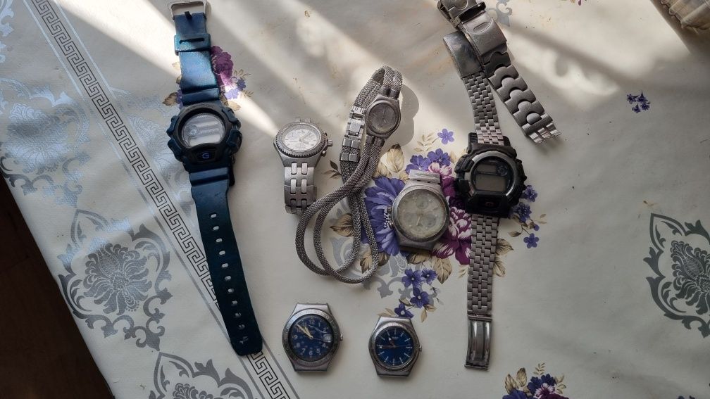 Lot ceasuri (swatch, Casio Gshock si Sector)
