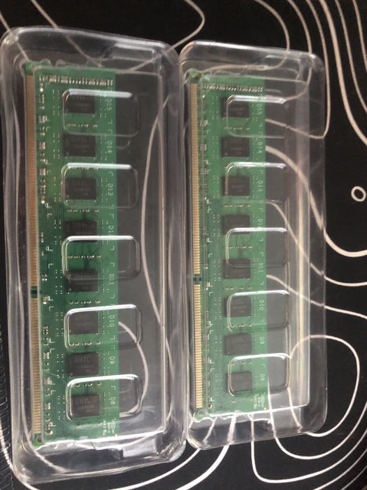 Продам оперативную память 4gb x 2