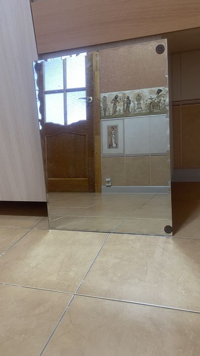 Зеркало ищет новую хозяйку(хозяина)