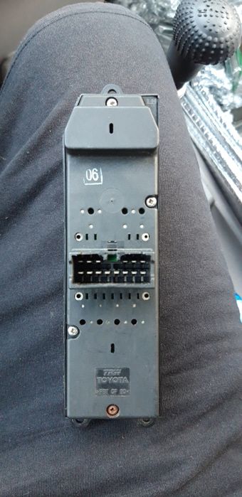 Модол за тойота авенсис