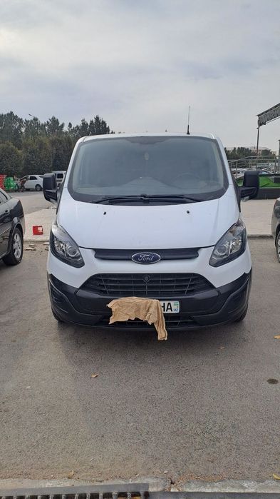 Ford sotiladi / Ford transit custom 2013