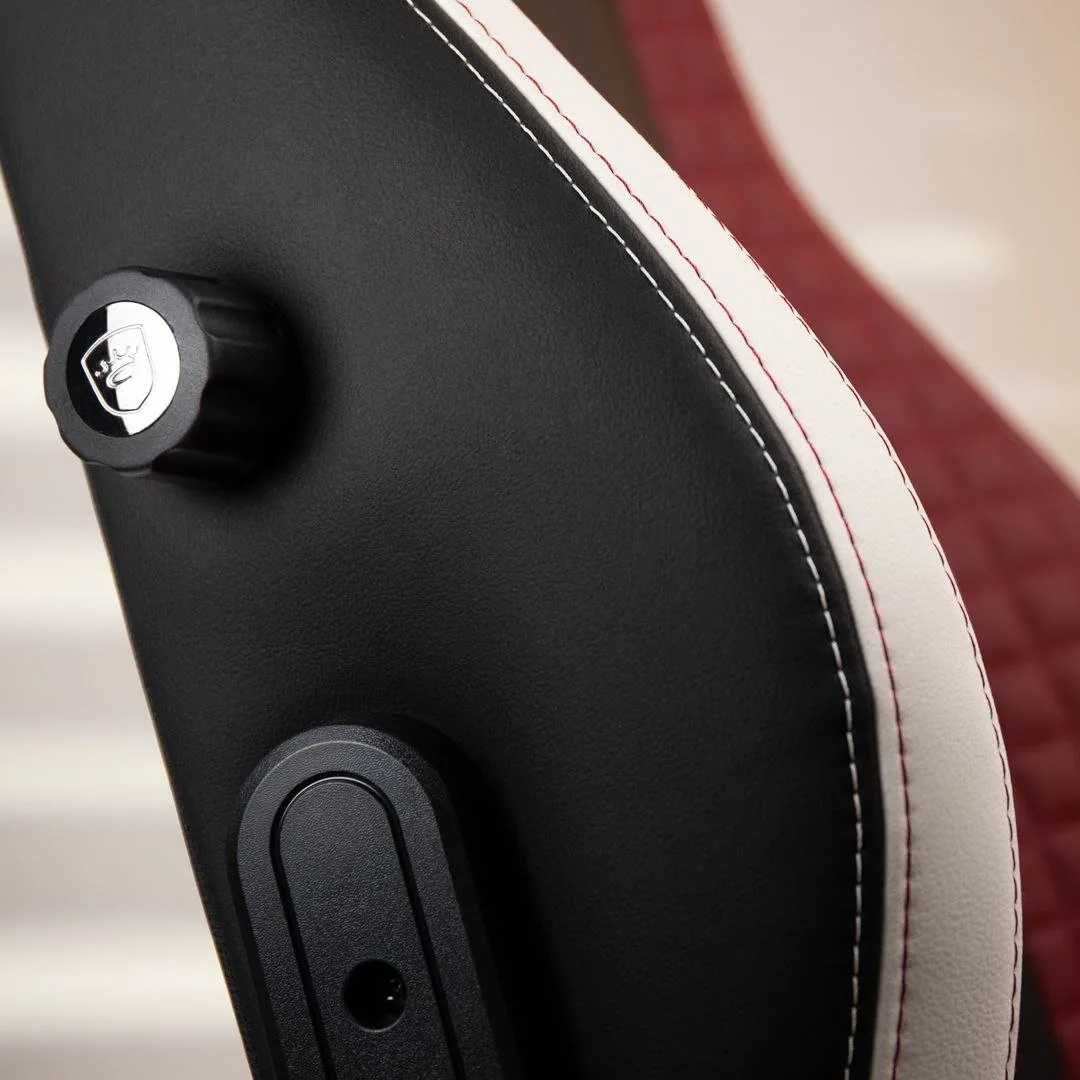 noblechairs • Legend Black Red White кресло офисное игровое Германия