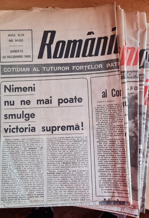 Ziare vechi de colecție din perioada revoluției române.