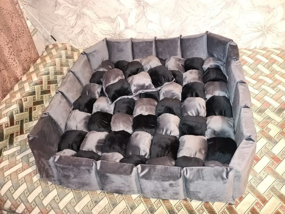 Лежанки для собак