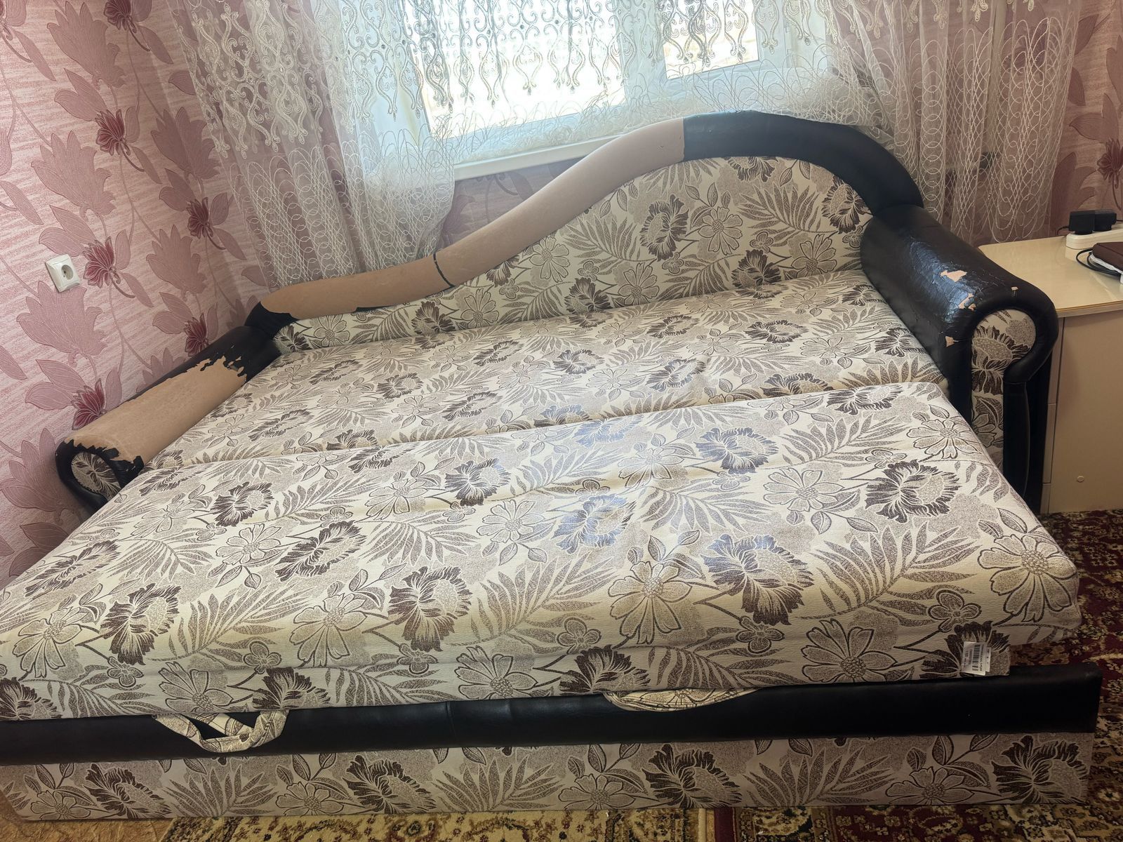 Диван,   кровать