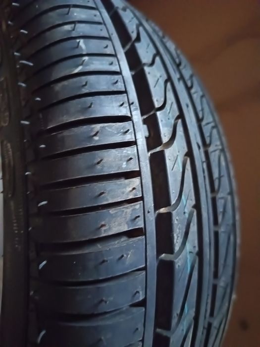 Продаю новый шину на 13. размер