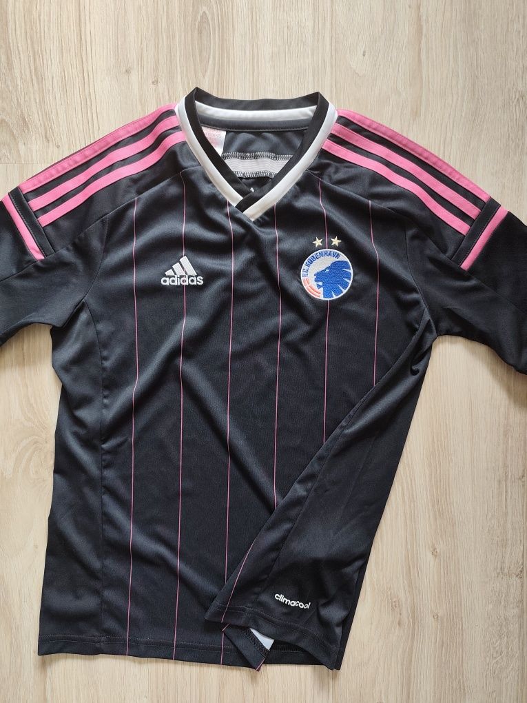Оригинални екипи на Adidas