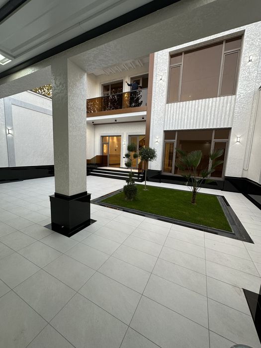 Замона 2,5 сот 5 хона 2 этаж