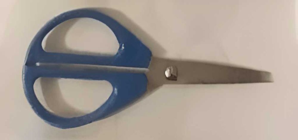 Детские ножницы с безопасными закругленными концами длиной 10 см