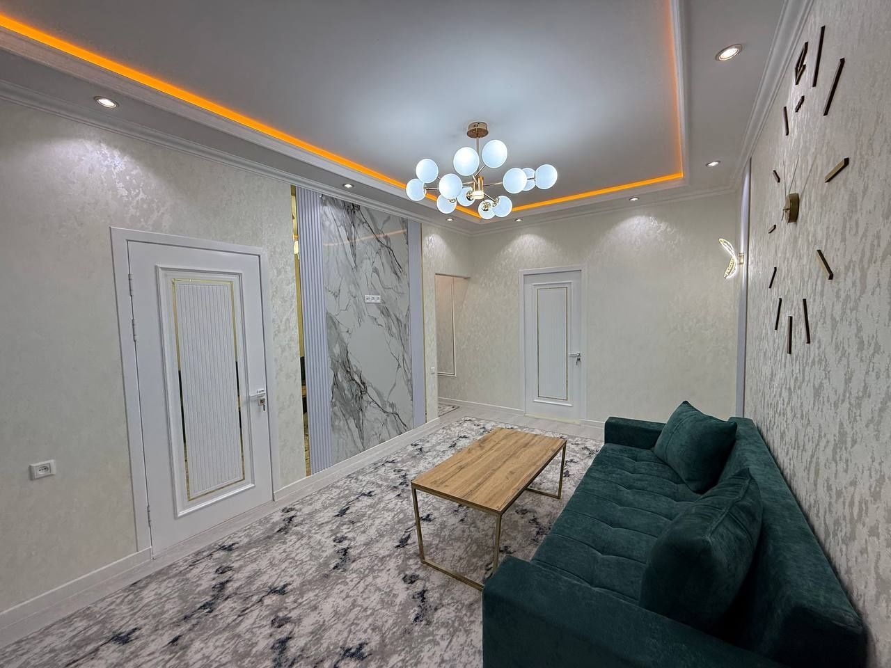 Продаю 2 ком квартира на 2 этаже 4 этажного дома. Авиосозлар 4