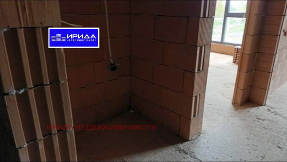 Продава се Тристаен апартамент в София, Студентски град - 106 кв.м за 1972 €/кв.м - Снимка #1