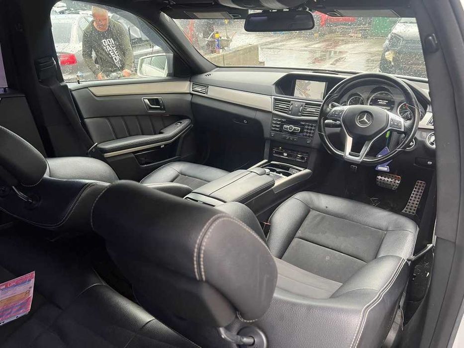 Dezmembrez dezmembrari Mercedes E350CDI W212 AMG an 2013 58.000 mile