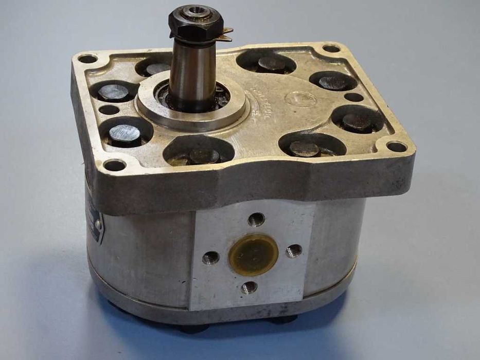 Хидравлична помпа "Хидравлика" А43Х 175Bar Hydraulic pump plessey