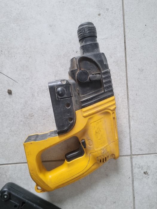 Bormașina dewalt