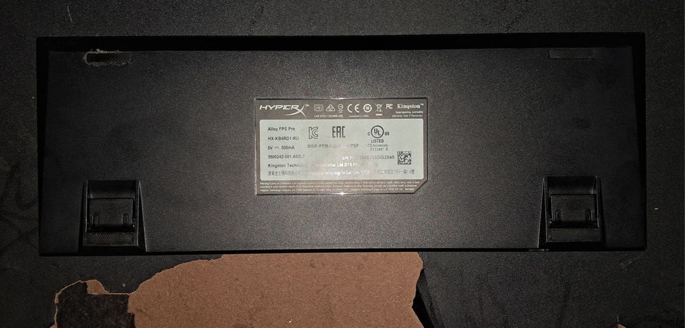 Сетап из клавиатуры, мышки и коврика