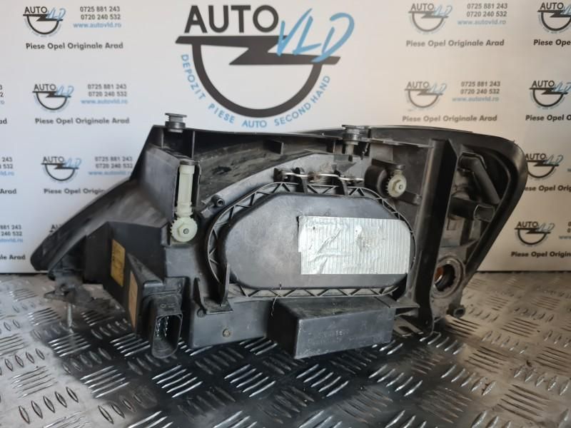 Far dreapta facelift Ford Galaxy