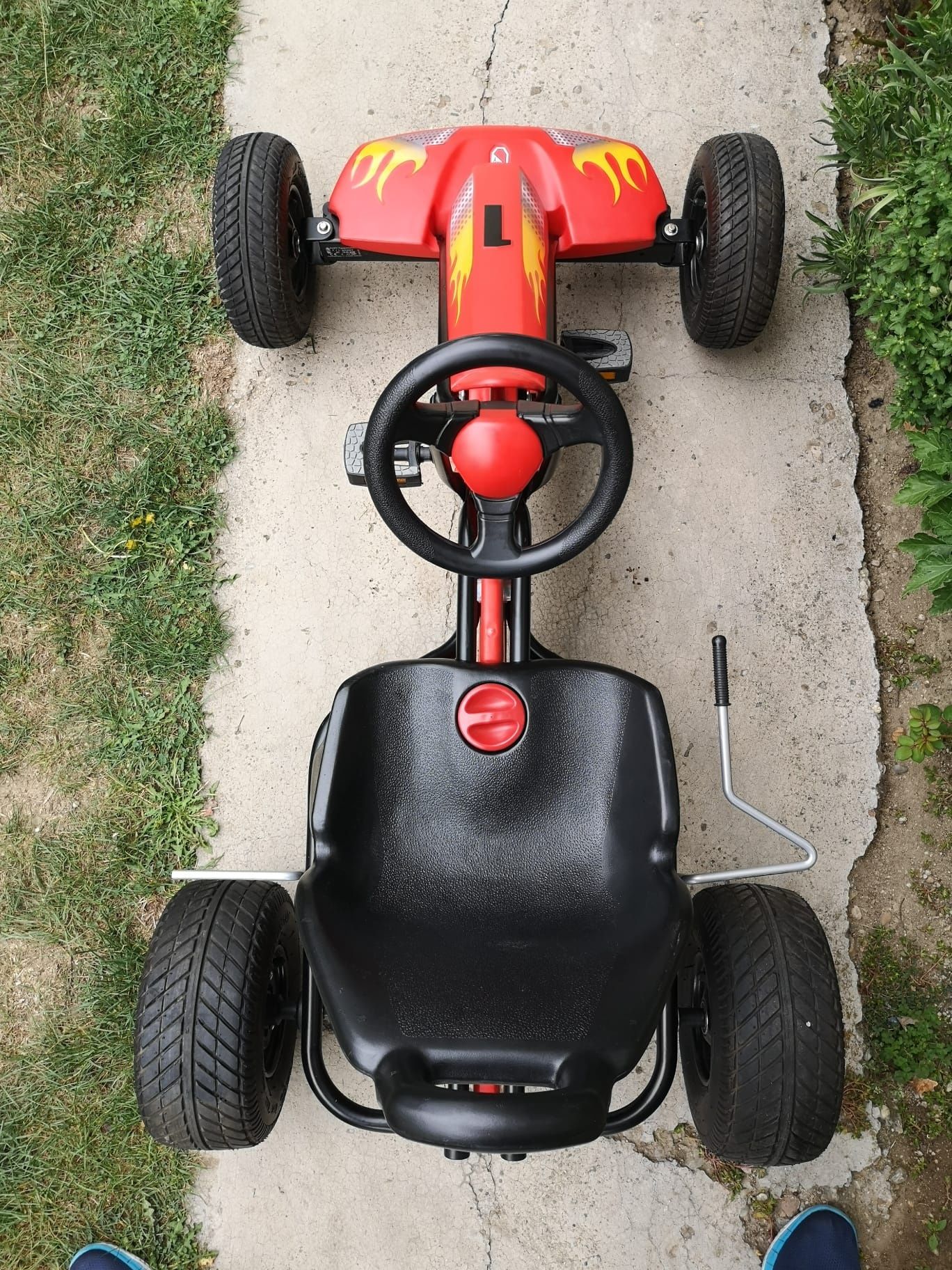 Cart/Kart cu pedale PUKY F1 pentru copii 6 la 12 ani rosu/negru