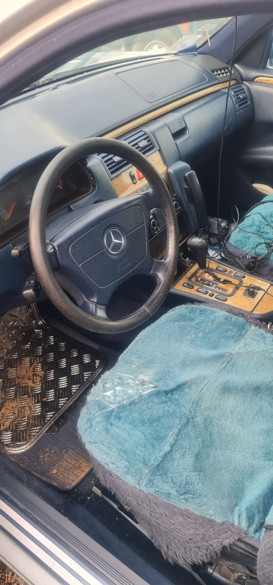 Vând,mercedes E 300 turbodiesel brek 1999 fabricație..