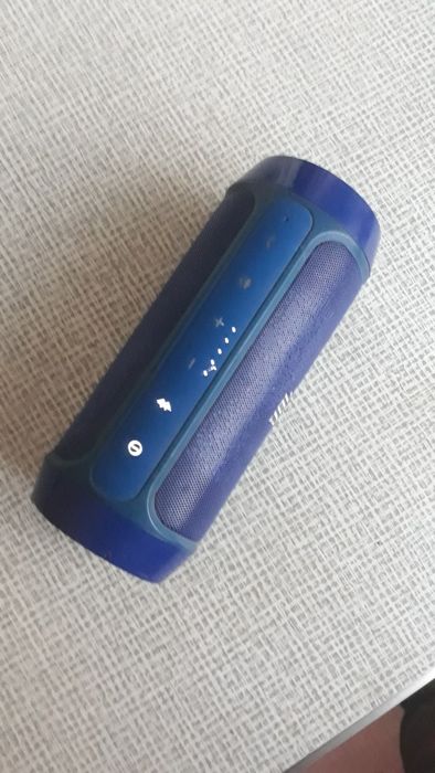 Продам портативную колонку