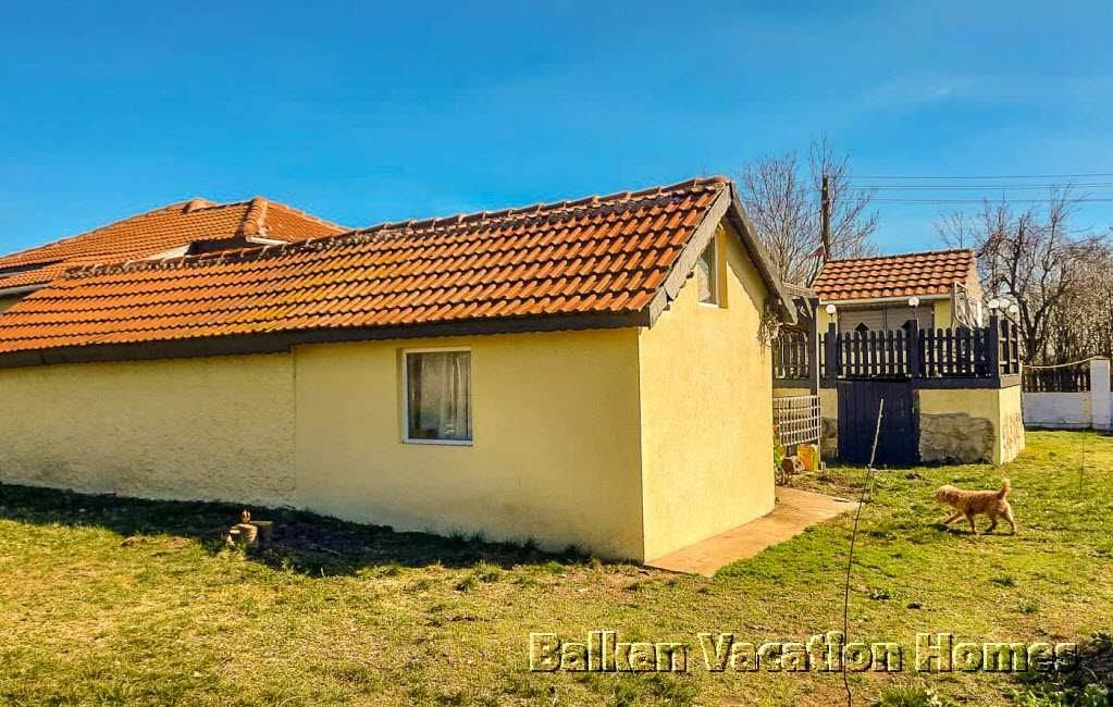 Продава се Къща в с. Добрево, Област Добрич - 110 кв.м за 591 €/кв.м - Снимка #21