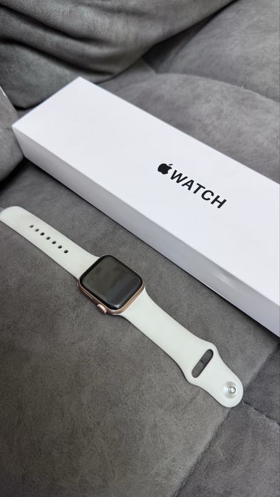 Продам apple watch se 40mm В ИДЕАЛЬНОМ СОСТОЯНИИ