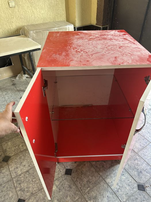 Шкаф сотилади тез