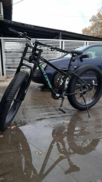 Vând bicicleta foarte puțin folosita