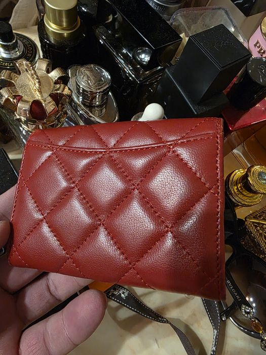 Протмоне Chanel red