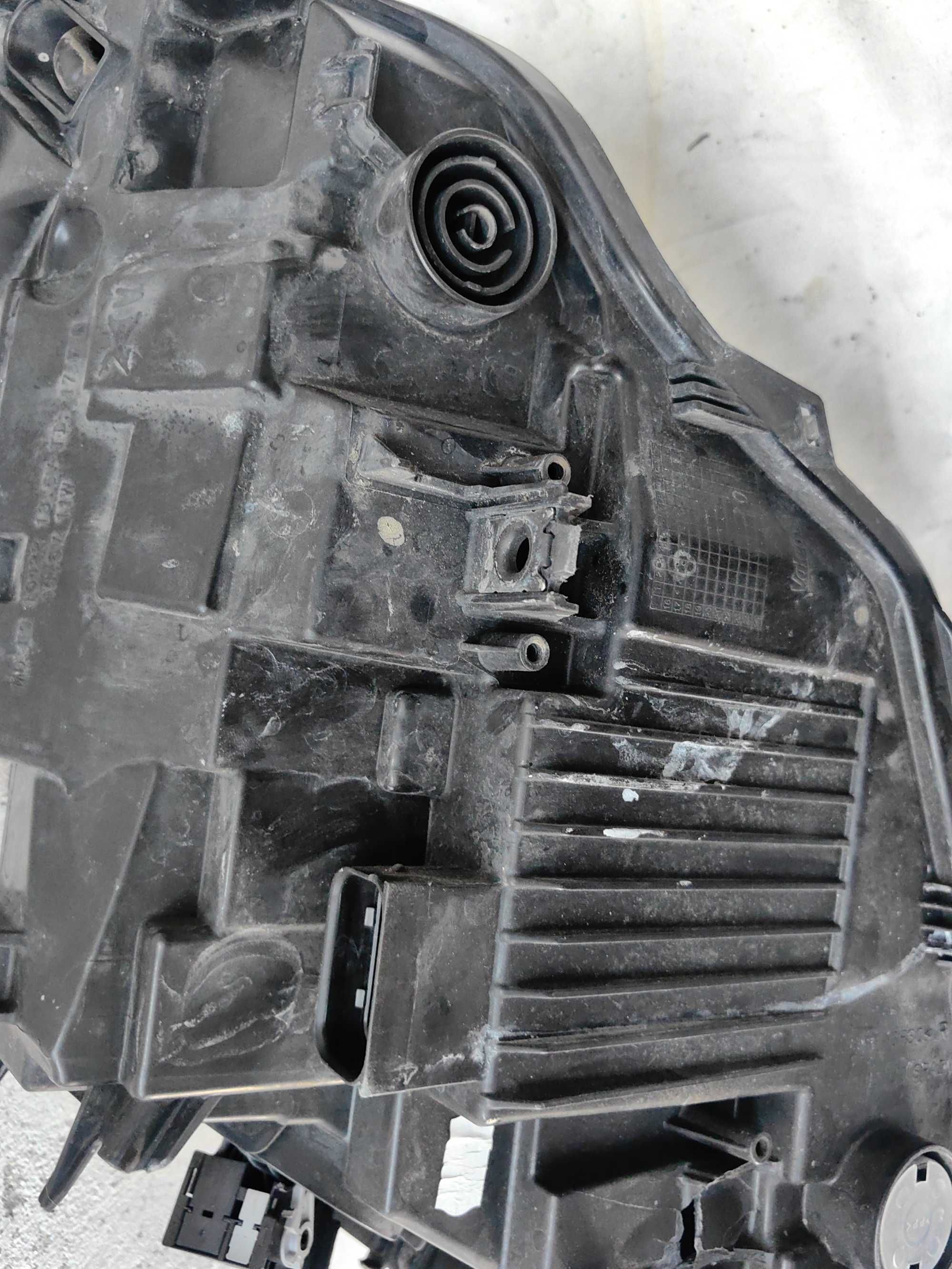 Оригинален фар БМВ  Ф32  BMW 4 F32 F32 F36 LCI Led