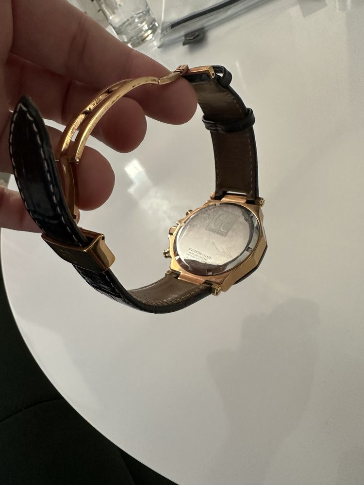Vand ceas GC ( guess colection) Swiss made !