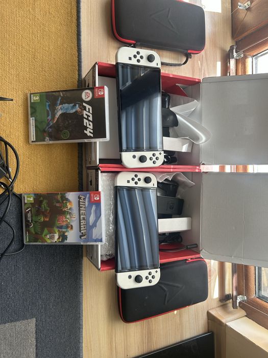 Nintendo Switch OLED 64 GB- 2 броя