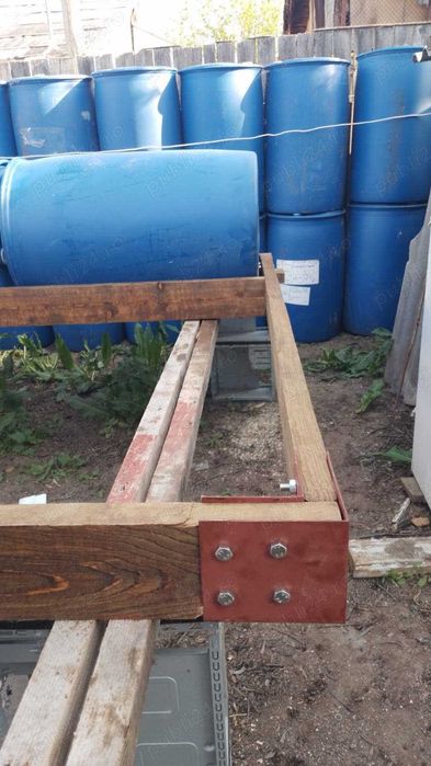 Butoaie ponton acostare ambarcatiune