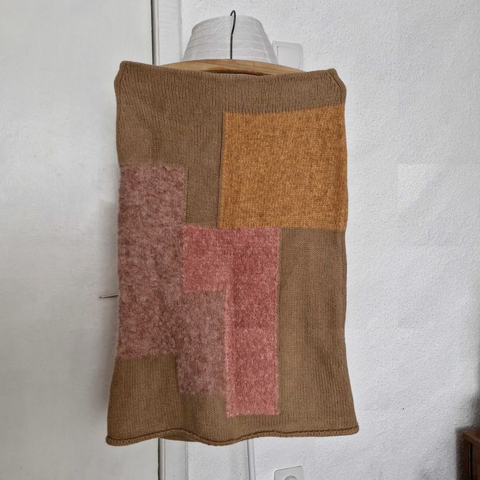 Fustă COS din lână și mohair – design geometric patchwork