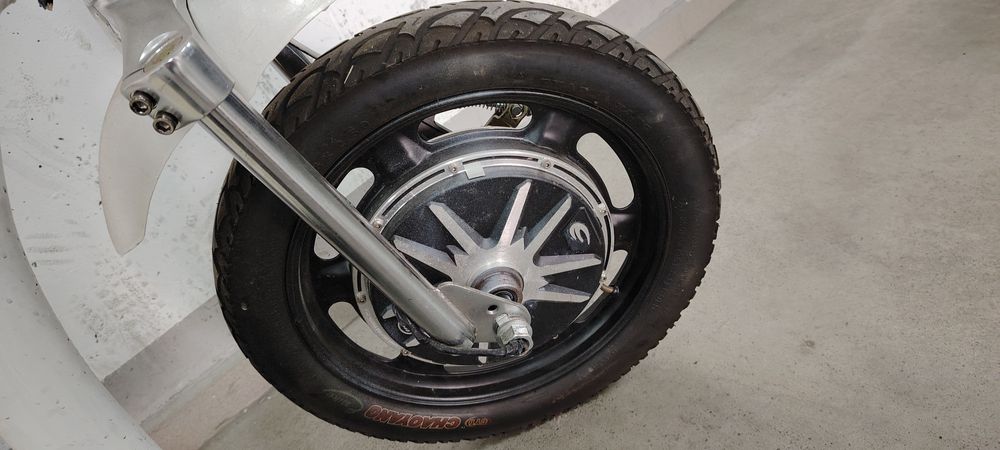 Триколка електрическа