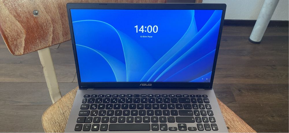 Vând Laptop Asus