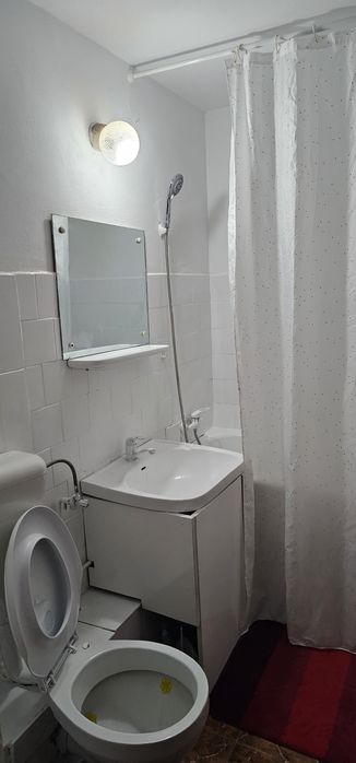 Apartament cu 2 camere decomandate