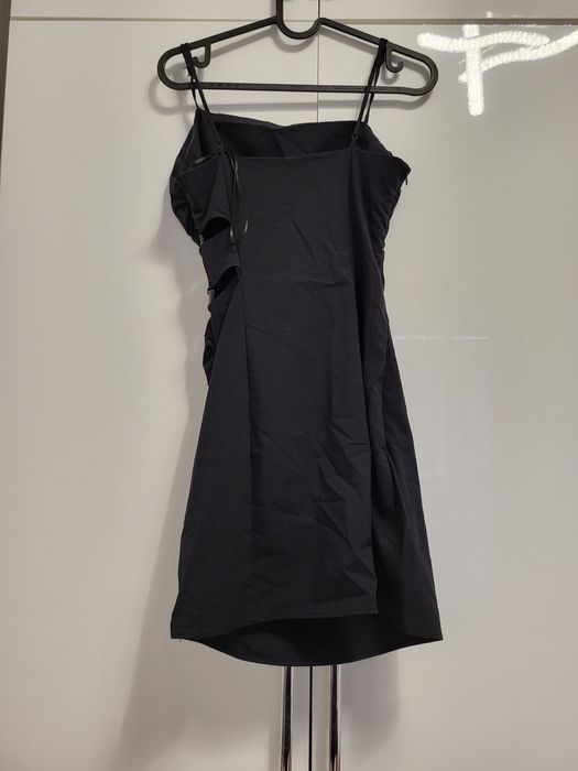 Rochie neagra Zara