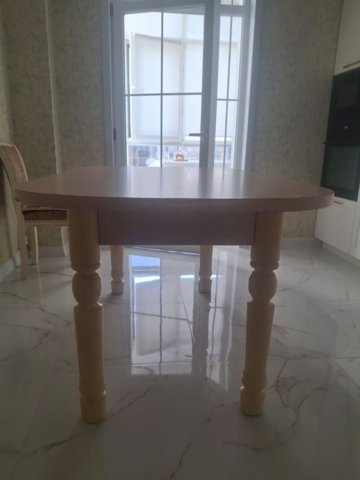 Продам стол из дерева