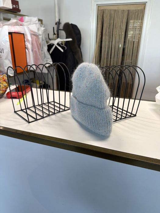 Стойки для шапок