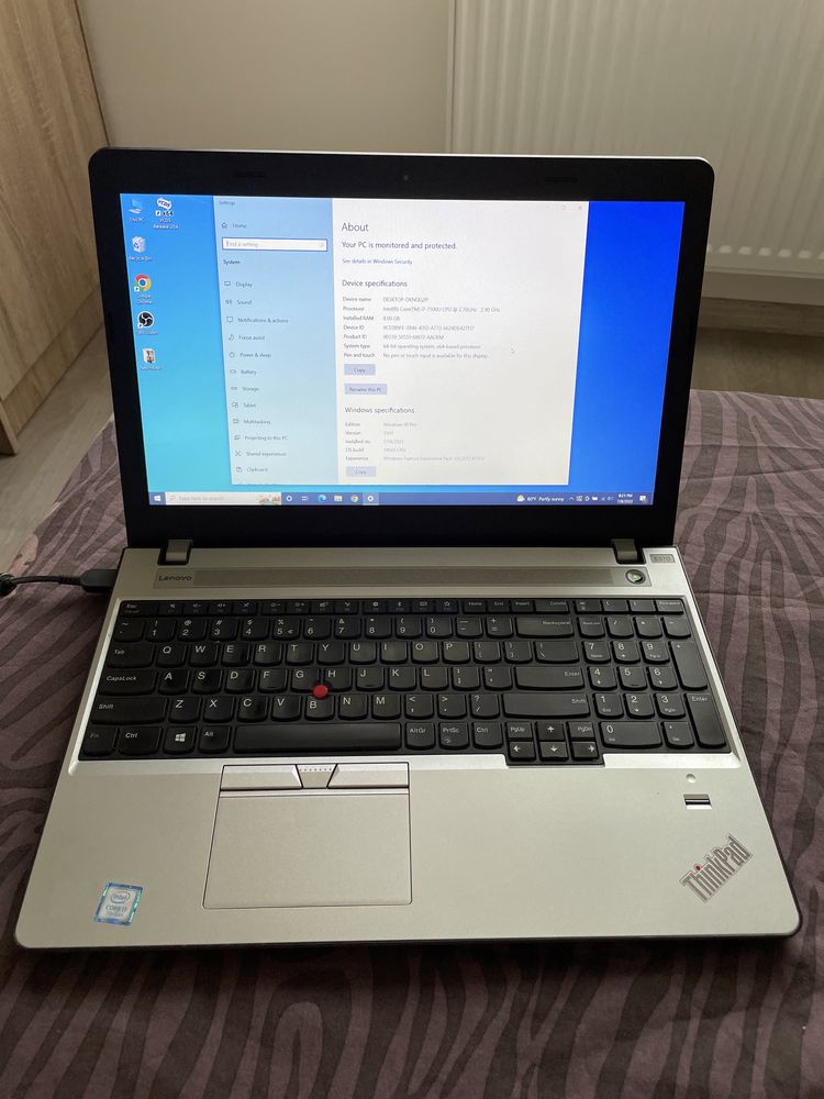 Laptop Lenovo ThinkPad E570 I7 7500 8GB RAM HDD 256