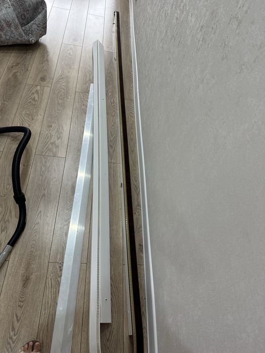 Карниз, люстра, құрылыс материалдары бесплатно