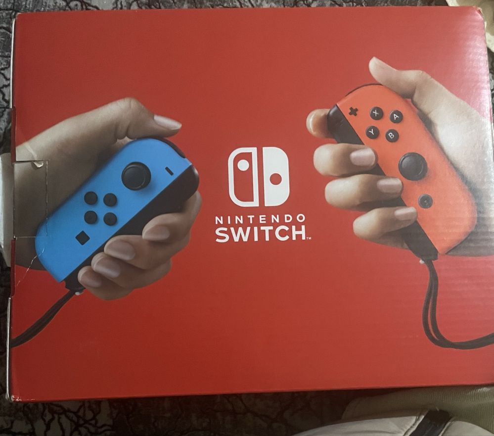 Чисто нов Nintendo Switch с игра