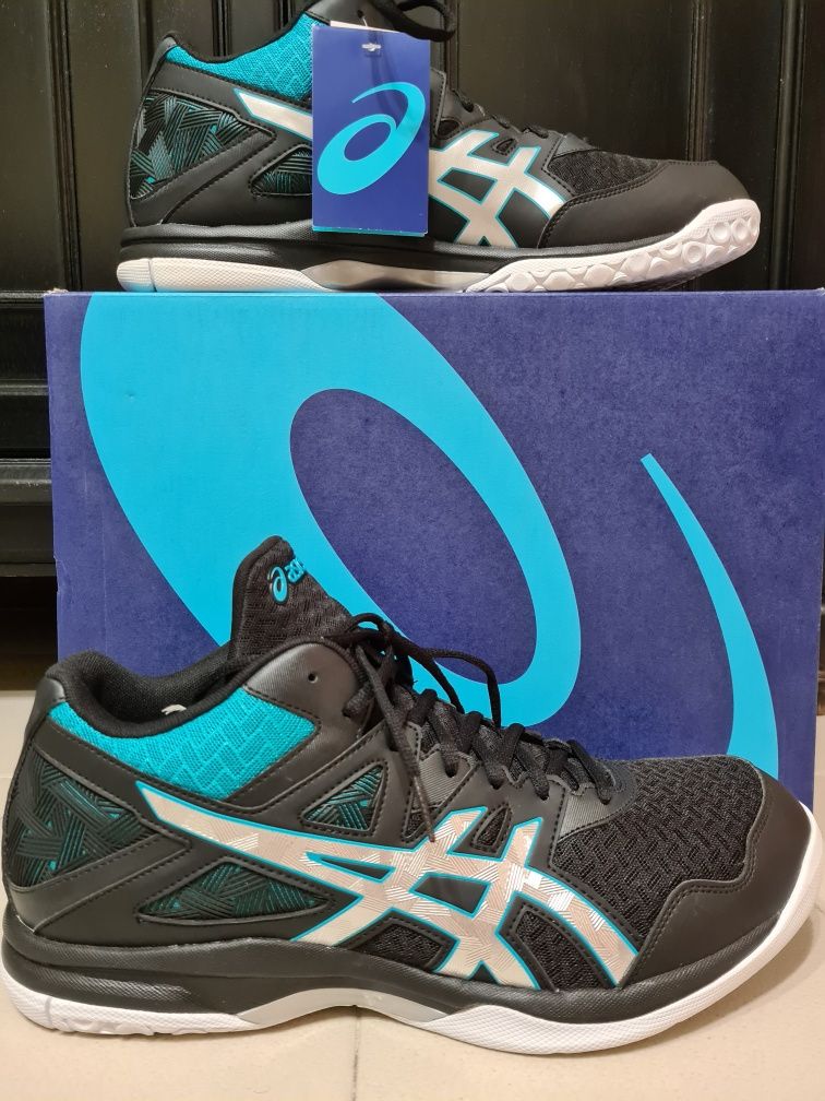 Маратонки Asics номер 49